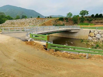 성골소하천 재해복구사업(제1공구) 학담서교