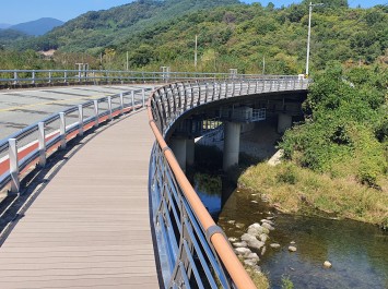지방도1049호선 새들교 생활도로 확장공사(상하진동)